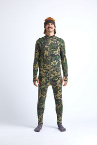 Camouflage snowboard men's hoodless one piece base layer.